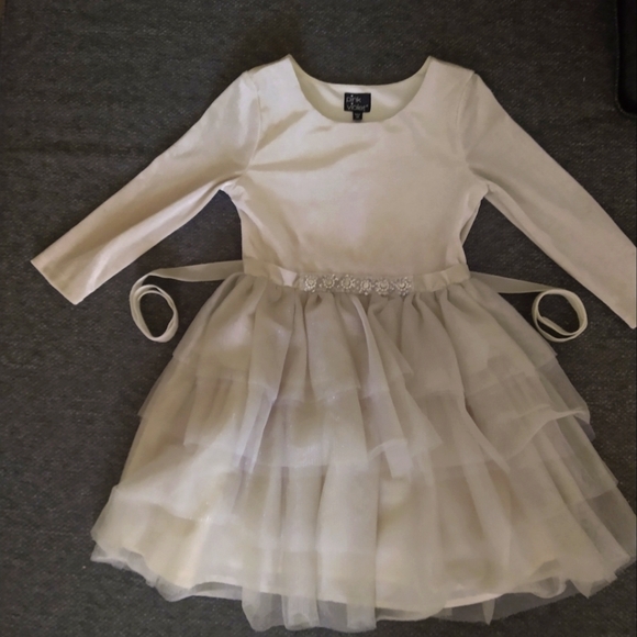 Girls Fitted and Flare Silhouette Party Dress - Picture 1 of 5